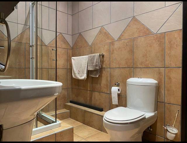 4 BEDROOM APARTMENT FOR SALE IN UMHLANGA RIDGE